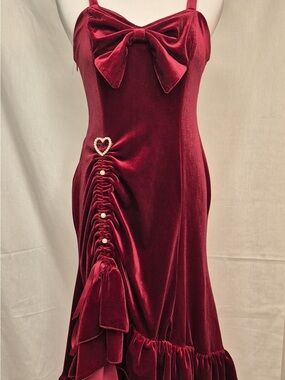 Velvet Bow-Front Midi Dress in Deep Burgundy